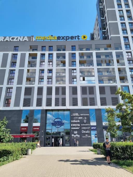 Appartement Przytulne Mieszkanko Z Balkonem I Parkingiem W Sercu Pragi Poludnie